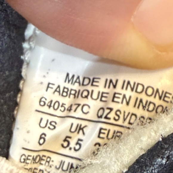 Converse Black and White High-Tops with Cream Lining - Picture 5 of 5